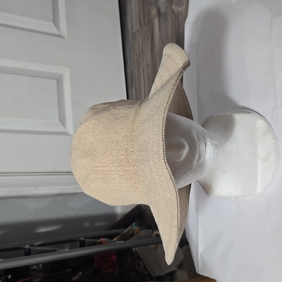 Tan cute medium brim hat Floppy - Picture 11 of 11